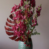 Интерьерная композиция бордо в вазе 